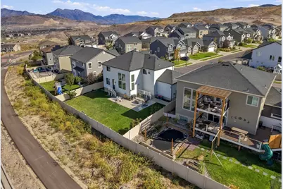 4452 W Bartlett Dr, Herriman, UT 84096 - Photo 37