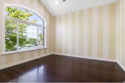 8994 S Forest Lake Cir, Cedar Hills, UT 84062 - Photo 11