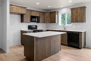 2753 S Eagle Dr E, Spanish Fork, UT 84660 - Photo 7