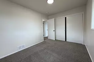 272 E 4800 S, Washington Terrace, UT 84405 - Photo 11