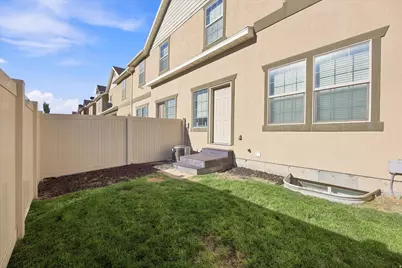 1638 N Venetian Way, Saratoga Springs, UT 84045 - Photo 17
