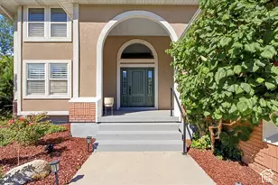 7262 S Towncrest Dr, Cottonwood Heights, UT 84121 - Photo 3