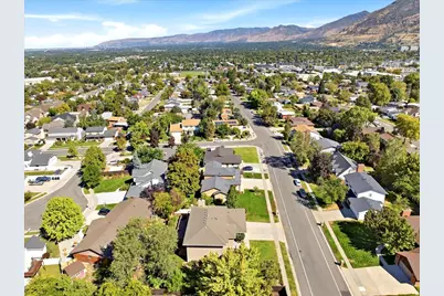 7262 S Towncrest Dr, Cottonwood Heights, UT 84121 - Photo 37