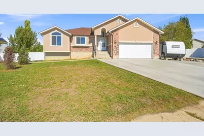 569 E 2200 S, Clearfield, UT 84015 - Photo 1