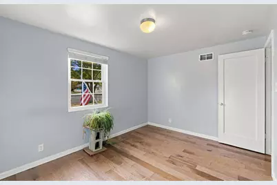 1142 S Redwood Dr, Salt Lake City, UT 84104 - Photo 15