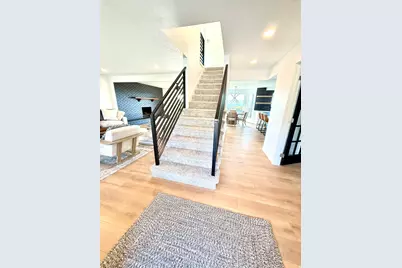 10158 S High Point Ln E, Sandy, UT 84092 - Photo 7