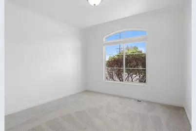 1018 N 2325 W, Layton, UT 84041 - Photo 33