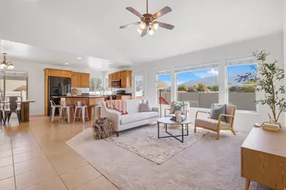 1018 N 2325 W, Layton, UT 84041 - Photo 5