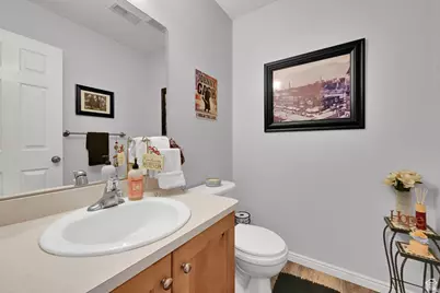 1427 S Blossom Ln, Ogden, UT 84404 - Photo 15