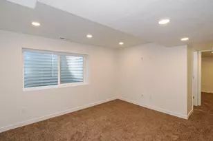 3083 S Red Pine Dr W, Saratoga Springs, UT 84045 - Photo 31