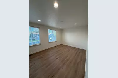 5557 W Joshua Cir, West Jordan, UT 84081 - Photo 17