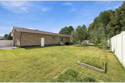 231 E 650 S, Kaysville, UT 84037 - Photo 31