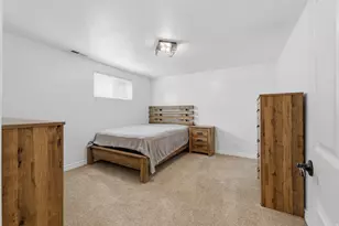 231 E 650 S, Kaysville, UT 84037 - Photo 25