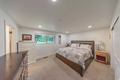 1987 S Claremont Dr E, Bountiful, UT 84010 - Photo 11