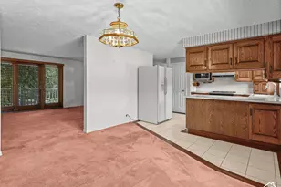 239 S Edgehill Dr, Fruit Heights, UT 84037 - Photo 9