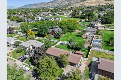 239 S Edgehill Dr, Fruit Heights, UT 84037 - Photo 53