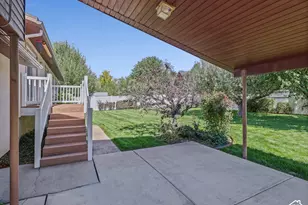 239 S Edgehill Dr, Fruit Heights, UT 84037 - Photo 45
