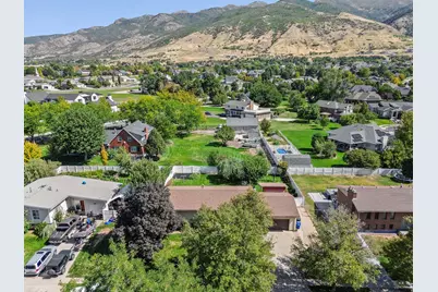 239 S Edgehill Dr, Fruit Heights, UT 84037 - Photo 51