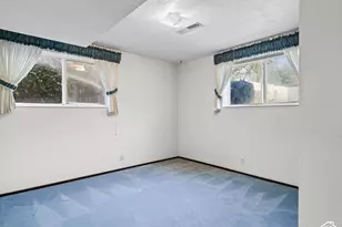 239 S Edgehill Dr, Fruit Heights, UT 84037 - Photo 31