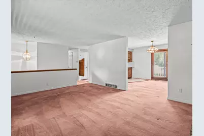 239 S Edgehill Dr, Fruit Heights, UT 84037 - Photo 5
