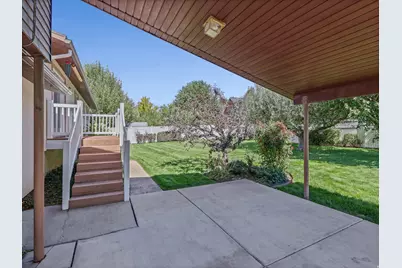 239 S Edgehill Dr, Fruit Heights, UT 84037 - Photo 45