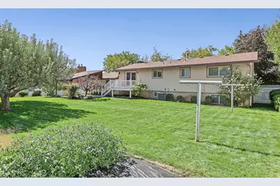 239 S Edgehill Dr, Fruit Heights, UT 84037 - Photo 47