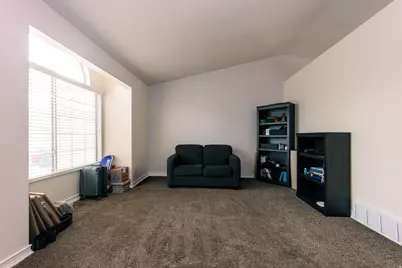 4197 Lily Dr, Roy, UT 84067 - Photo 5