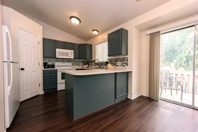 4197 Lily Dr, Roy, UT 84067 - Photo 9