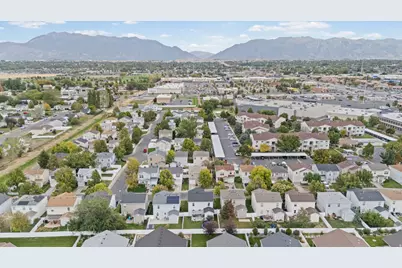 1983 N 2195 W, Clinton, UT 84015 - Photo 33