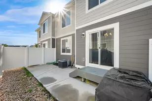 3570 W Grassland Dr, Lehi, UT 84043 - Photo 25