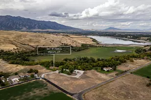 681 W 7000 S, Hyrum, UT 84319 - Photo 17