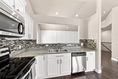 8533 S Sunrise Oak Dr, West Jordan, UT 84081 - Photo 13