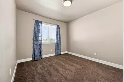 8533 S Sunrise Oak Dr, West Jordan, UT 84081 - Photo 19