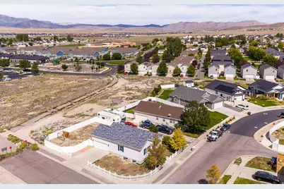 4223 N Pinion Cir W, Eagle Mountain, UT 84005 - Photo 39