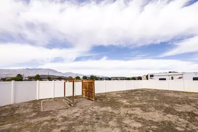 4223 N Pinion Cir W, Eagle Mountain, UT 84005 - Photo 27