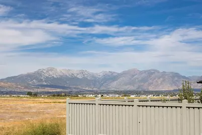 462 W Founders Blvd, Saratoga Springs, UT 84045 - Photo 9