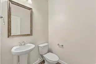 611 S Locust Dr E, Saratoga Springs, UT 84045 - Photo 13
