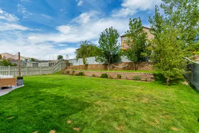 9012 N Suffolk Ln E, Eagle Mountain, UT 84005 - Photo 43
