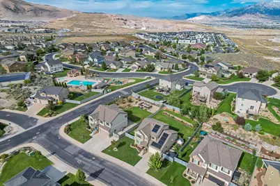 9012 N Suffolk Ln E, Eagle Mountain, UT 84005 - Photo 77