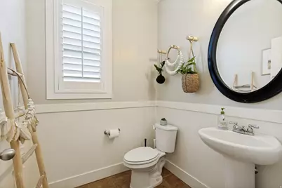 9012 N Suffolk Ln E, Eagle Mountain, UT 84005 - Photo 13