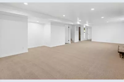 6082 S Main St, Murray, UT 84107 - Photo 23