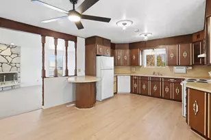 6082 S Main St, Murray, UT 84107 - Photo 9