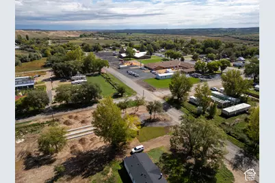 285 E 100 N, Myton, UT 84052 - Photo 37