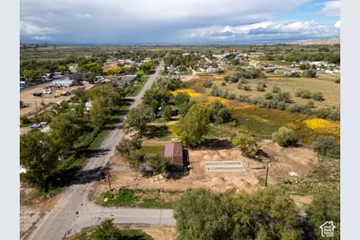 285 E 100 N, Myton, UT 84052 - Photo 31