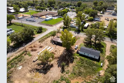 285 E 100 N, Myton, UT 84052 - Photo 29