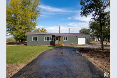 285 E 100 N, Myton, UT 84052 - Photo 3