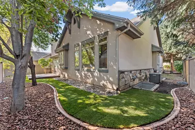 2178 E Netties Pl, Holladay, UT 84124 - Photo 37