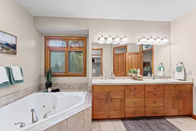 2178 E Netties Pl, Holladay, UT 84124 - Photo 17