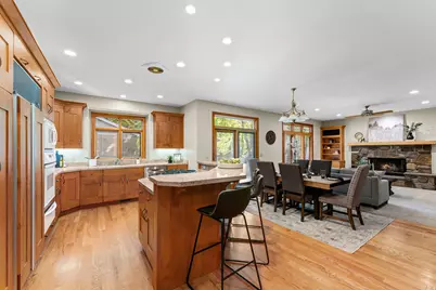 2178 E Netties Pl, Holladay, UT 84124 - Photo 9