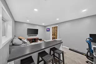 582 E 6870 S, Midvale, UT 84047 - Photo 9
